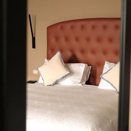 Hotel Royal Victoria, By R Collection Hotels Βαρένα Εξωτερικό φωτογραφία