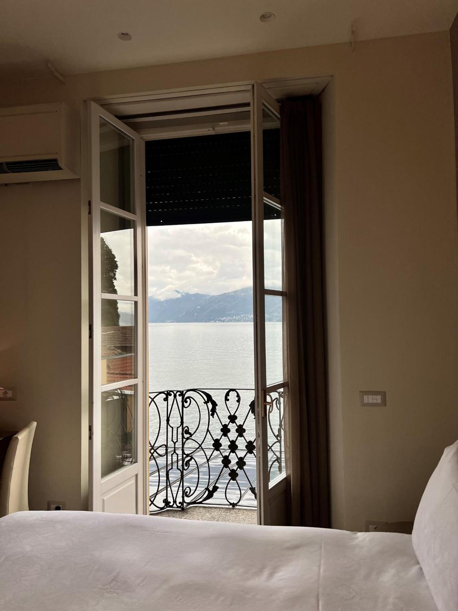 Hotel Royal Victoria, By R Collection Hotels Βαρένα Δωμάτιο φωτογραφία
