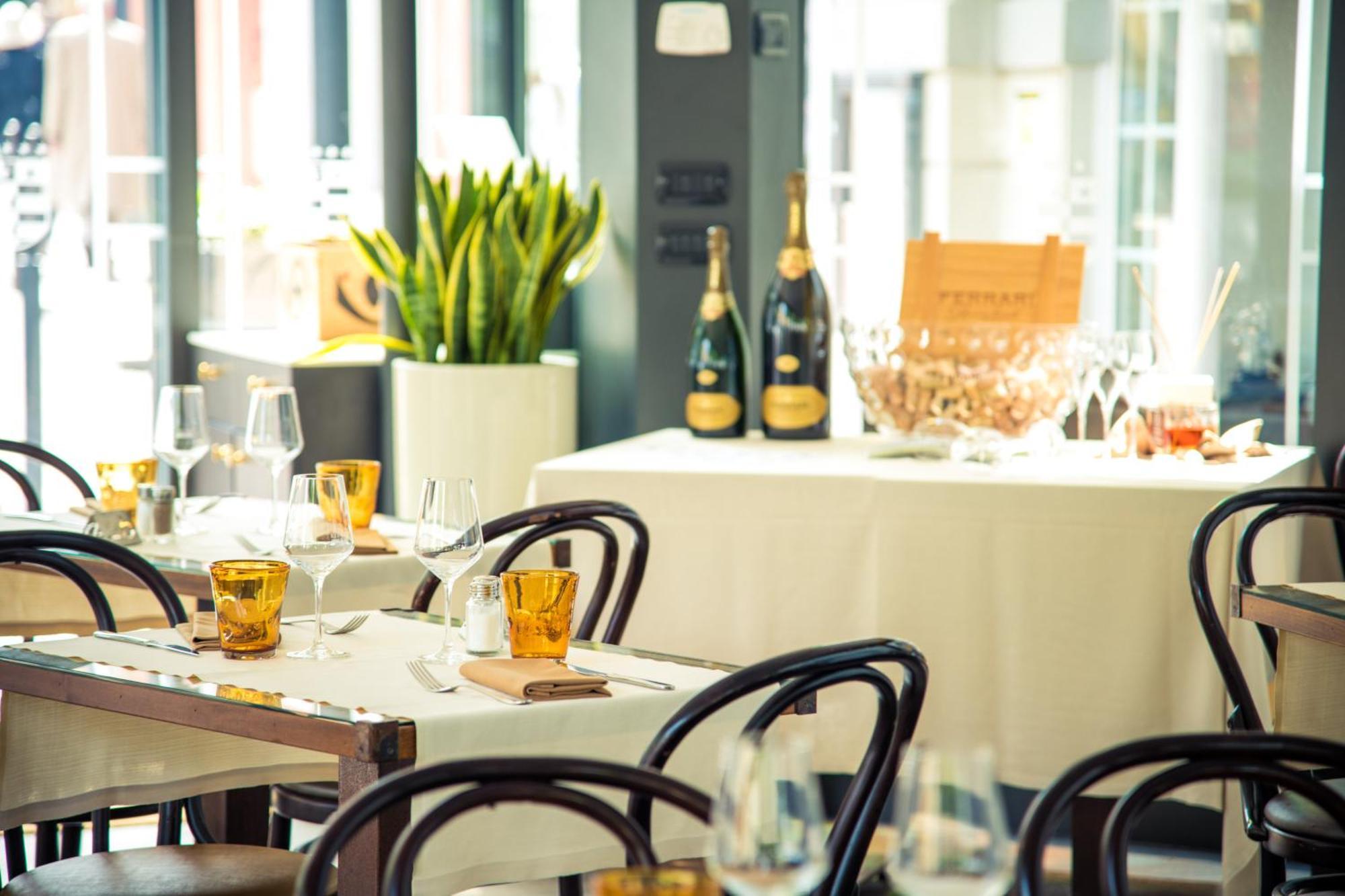 Hotel Royal Victoria, By R Collection Hotels Βαρένα Εξωτερικό φωτογραφία