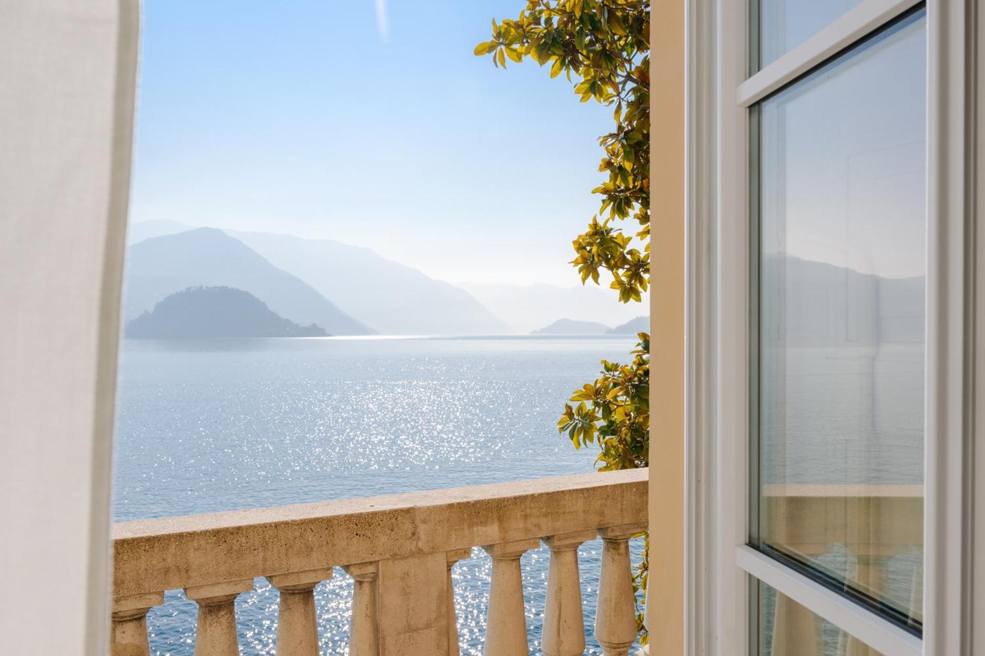 Hotel Royal Victoria, By R Collection Hotels Βαρένα Εξωτερικό φωτογραφία