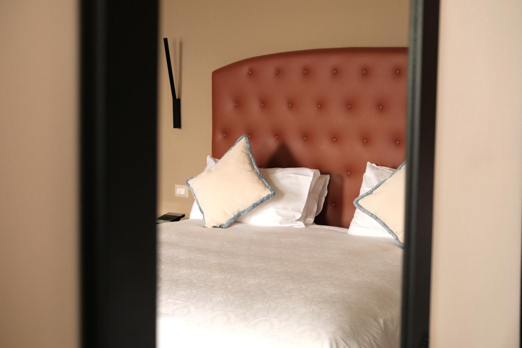 Hotel Royal Victoria, By R Collection Hotels Βαρένα Εξωτερικό φωτογραφία